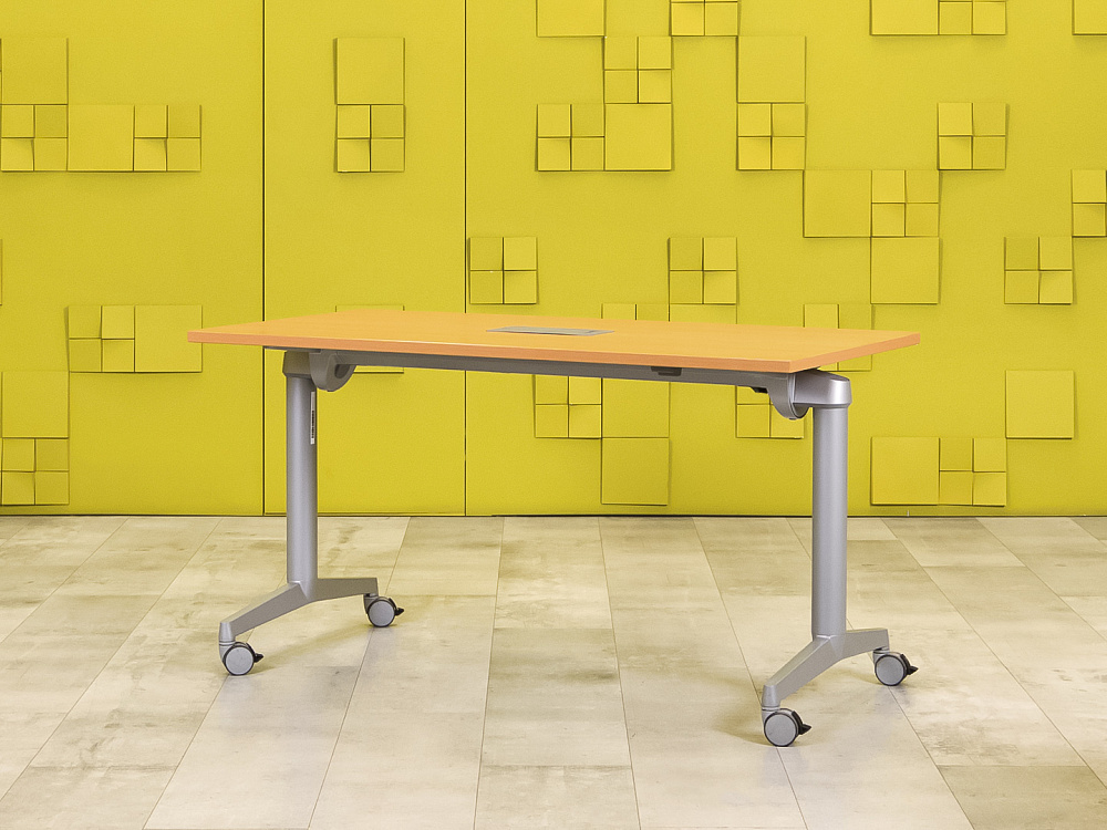 Офисный стол прямой Steelcase ЛДСП Ольха Франция  СППЛ-04026