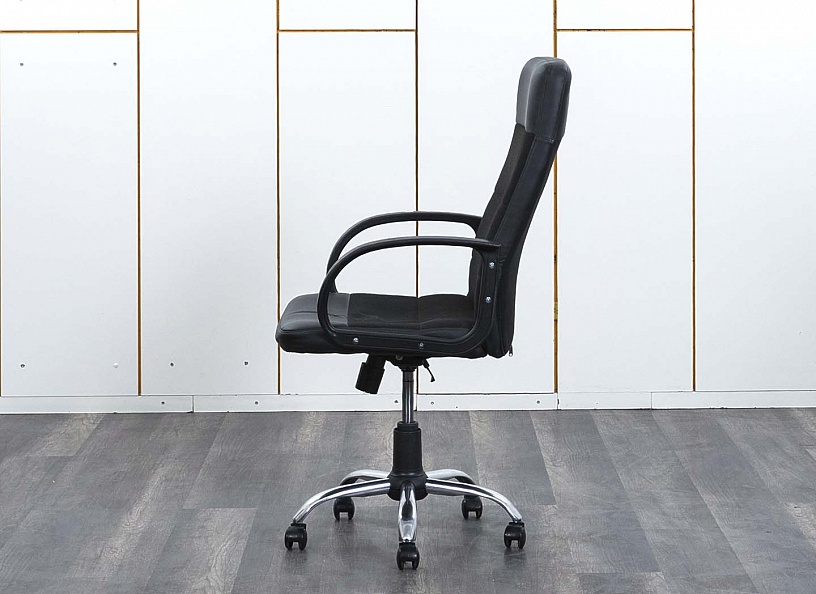 Офисное кресло руководителя   Ткань Черный   (КРТЧ2-20122)