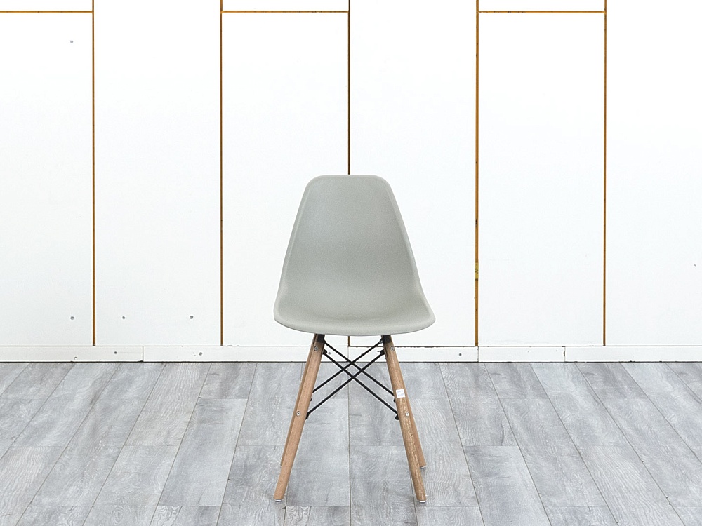 Офисный стул  Пластик Серый   (УНТС-01084)