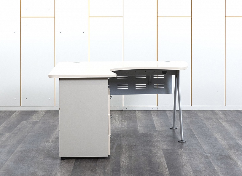 Комплект офисной мебели стол с тумбой  1 400х1 400х740 ЛДСП Клен   (СПУВКл-30052)