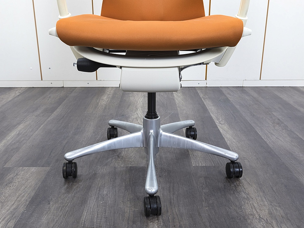 Офисное кресло руководителя  Herman Miller Ткань Оранжевый Embody  (КРТО-16062)