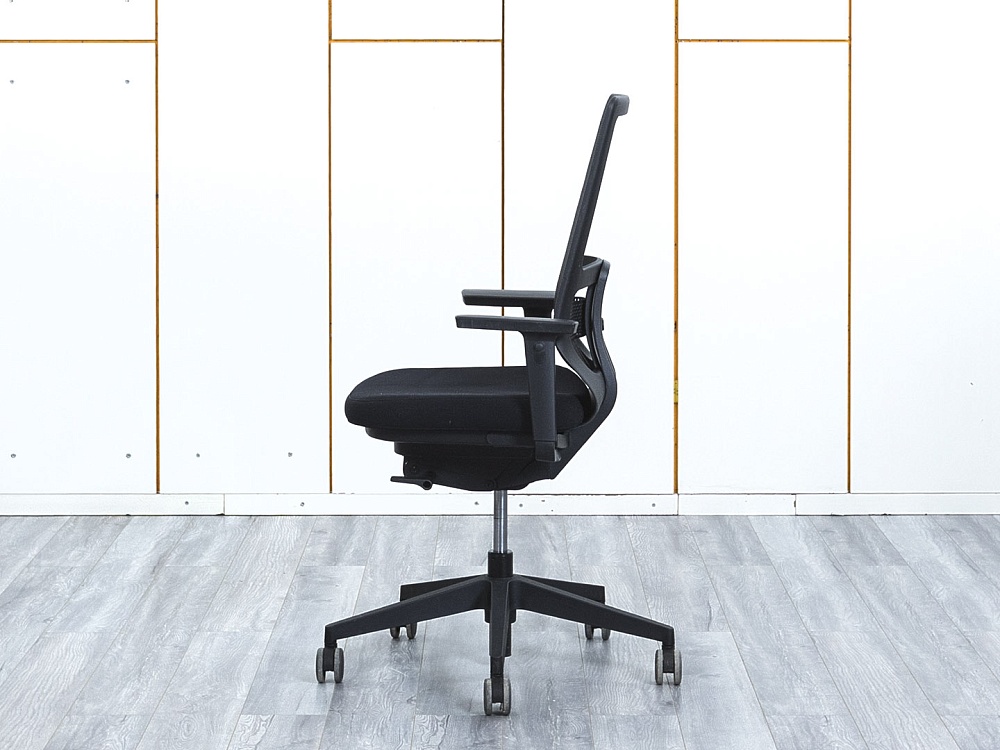 Офисное кресло для персонала  ICF Сетка Черный Pyla Chair  (КПСЧ-02102)