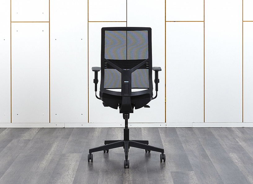 Офисное кресло руководителя  Antares Сетка Черный   (КРСЧ-12072)