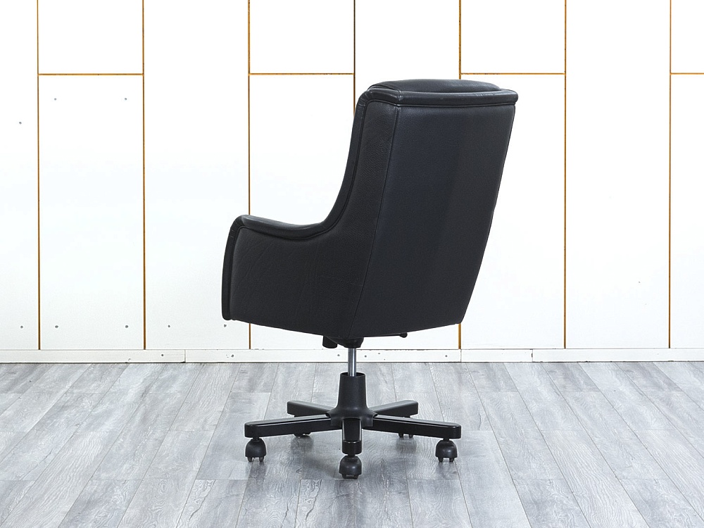 Офисное кресло руководителя  Origgi Salotti Кожа Черный   (КРКЧ-05093)