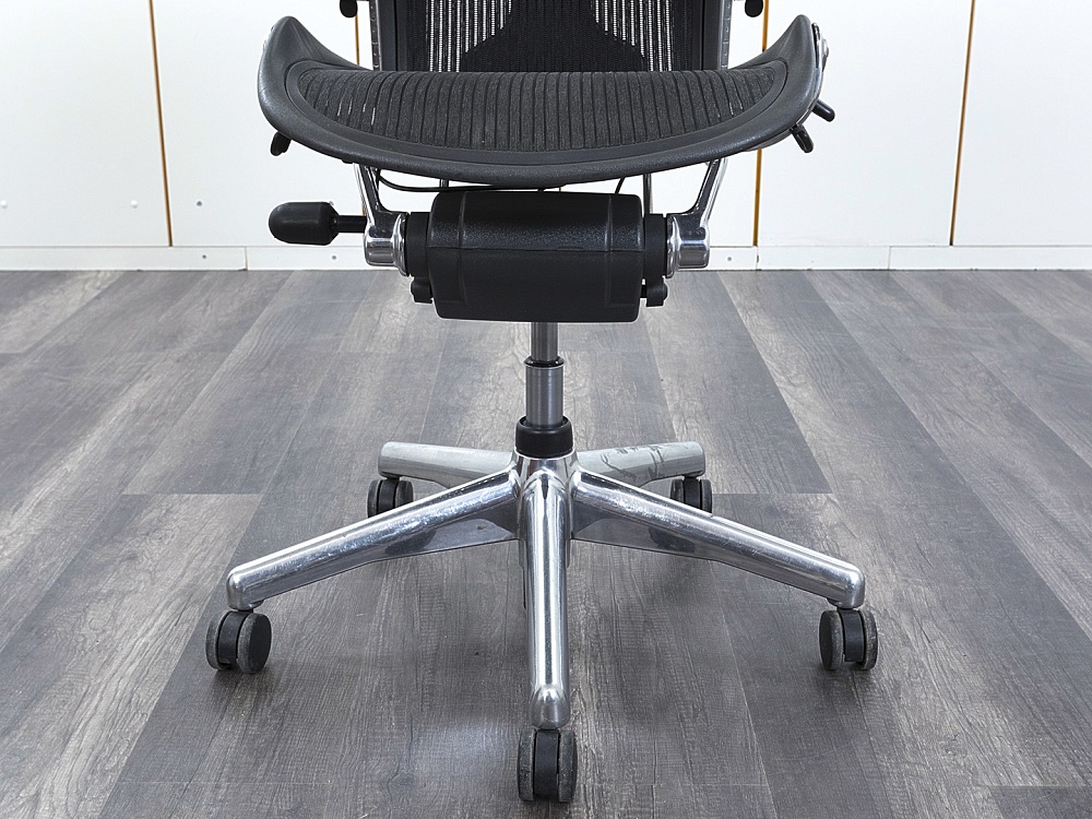 Офисное кресло руководителя  Herman Miller Сетка Черный Aeron B  (КРСЧ-04032)