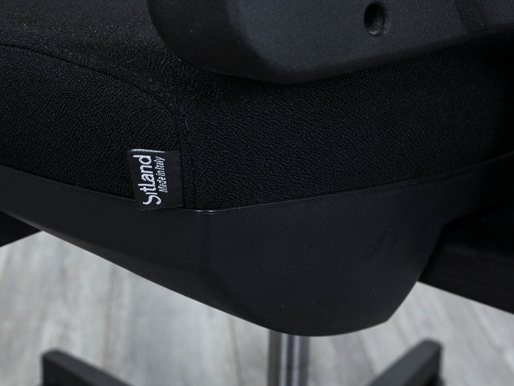 Офисное кресло для персонала  Sitland  Сетка Черный   (КПСЧ1-19094)