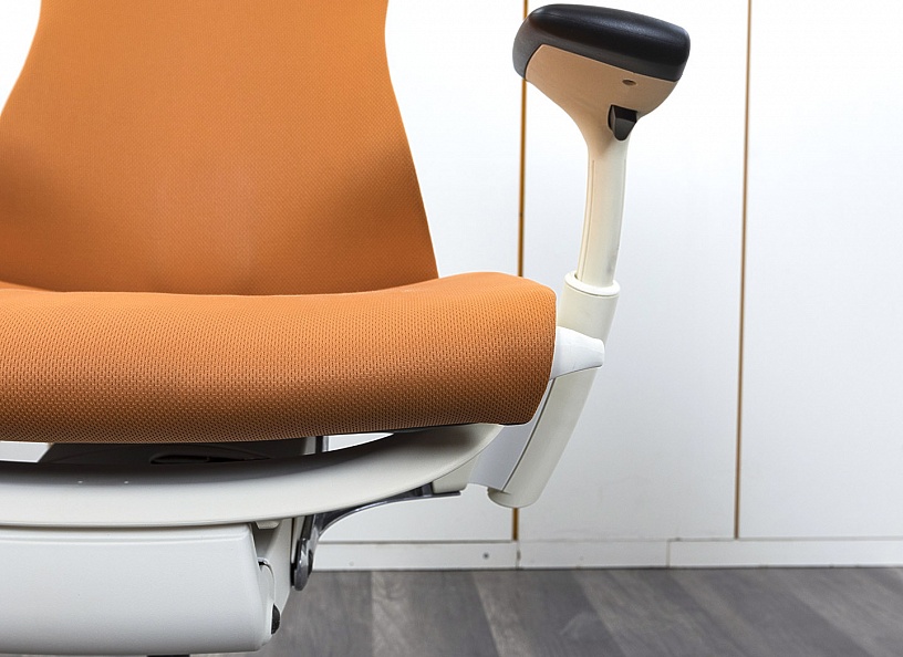 Офисное кресло руководителя  Herman Miller Ткань Оранжевый Embody  (КРТО-16062)
