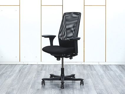 Офисное кресло для персонала  Kinnarps Сетка Черный   (КПСЧ-28054)