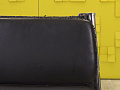Офисное кресло руководителя на колесах Кожзам Чёрный  КРКЧ-11125