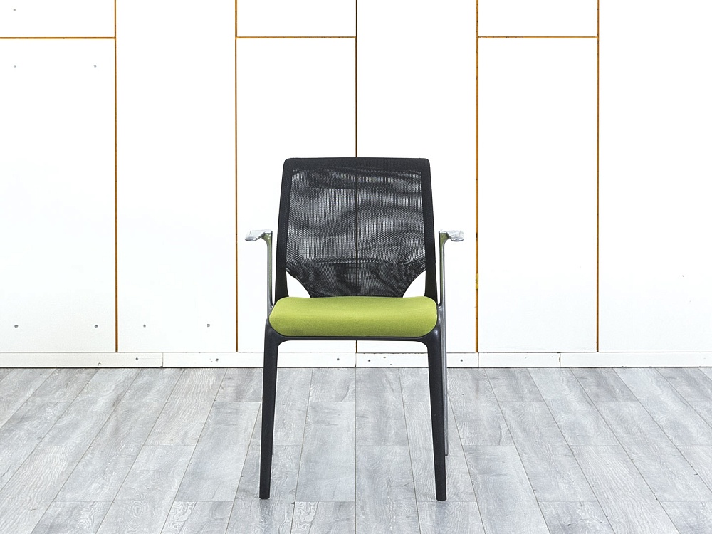 Конференц кресло для переговорной  Зеленый Сетка VITRA MedaSlim  (УНСЗ-23074)