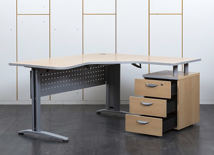 Комплект офисной мебели стол с тумбой  1 600х1 400х740 ЛДСП Клён   (СПУВКП-05101уц)