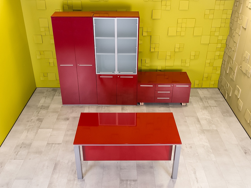 Кабинет руководителя ЛДСП Красный Италия_КРК-100424