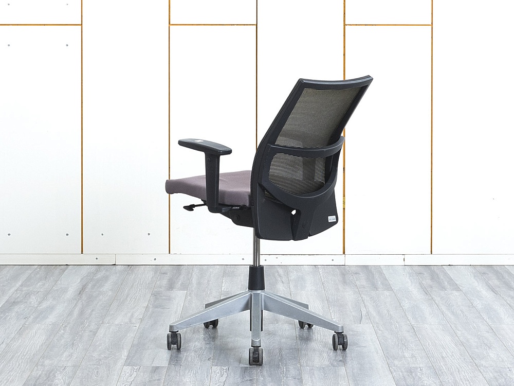Офисное кресло для персонала  Haworth Ткань Коричневый Comforto  (КПТК1-25123)