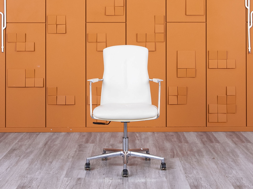 Конференц кресло для переговорной  Бежевый Кожа CODUTTI   (УНКБ-18053)