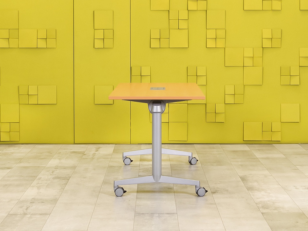 Офисный стол прямой Steelcase ЛДСП Ольха Франция  СППЛ-04026