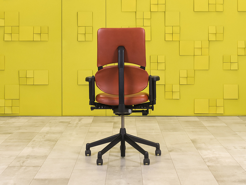 Офисное кресло руководителя на колесах  Steelcase Please 1 Кожа Оранжевый Германия  КРКК1-09105
