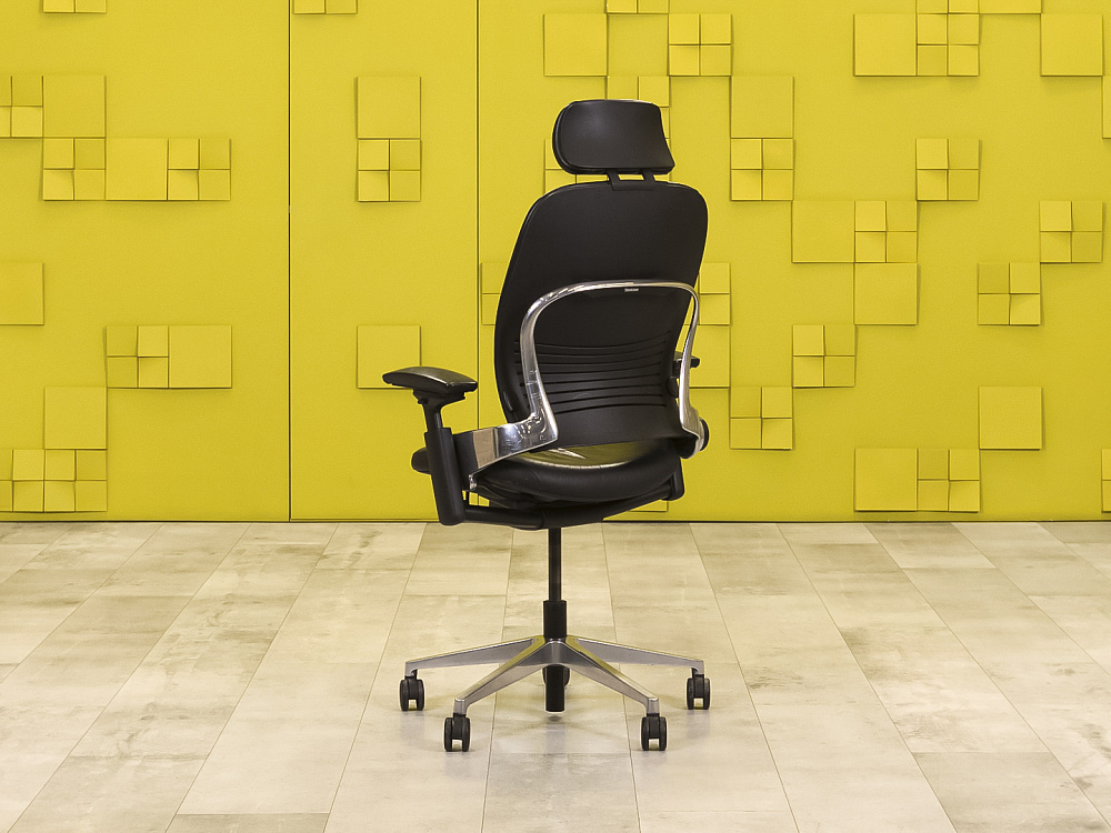 Офисное кресло руководителя на колесах Leap V2 Steelcase Кожа Чёрный Франция  КРКЧ-23066