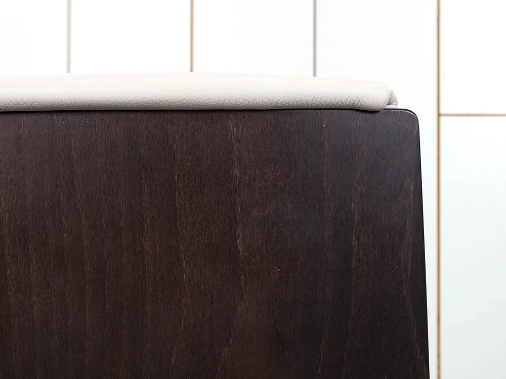 Офисное кресло руководителя  Sitland  Кожа Бежевый Madera B  (КРКБ1-17094)