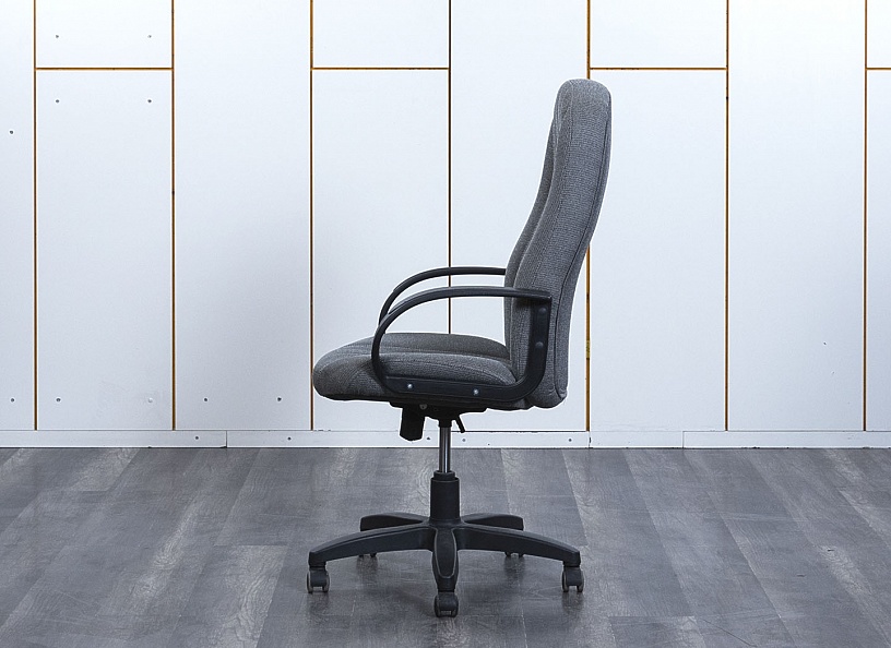 Офисное кресло руководителя   Ткань Серый   (КРТС-16053)