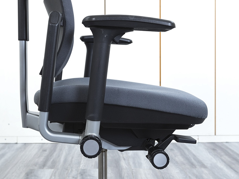 Офисное кресло руководителя  SteelCase Ткань Серый Please 2 Ergonomic  (КРТС-14113)