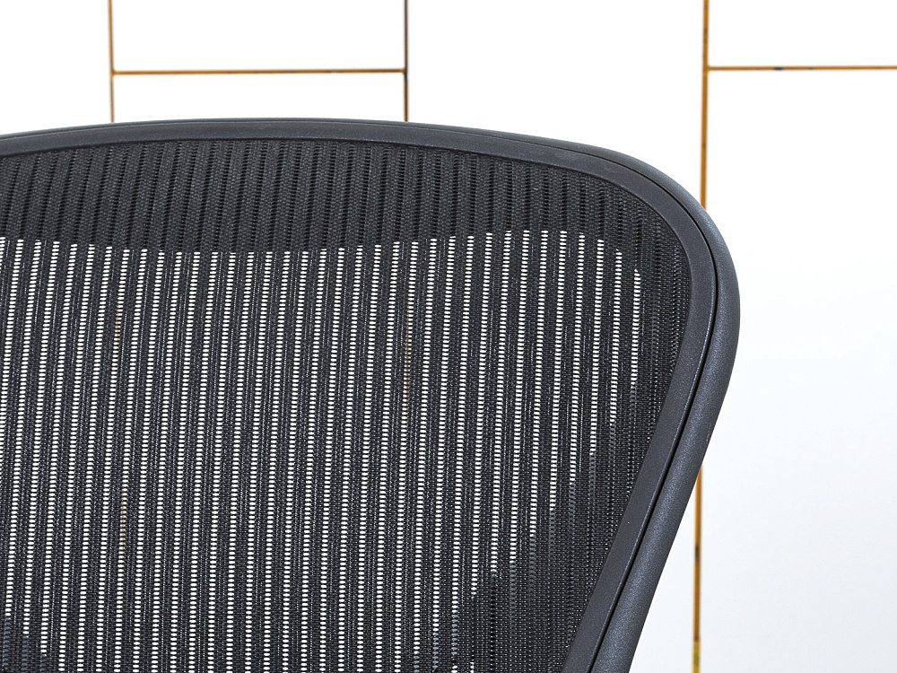 Офисное кресло руководителя  Herman Miller Сетка Черный Aeron B  (КРСЧ-04032)