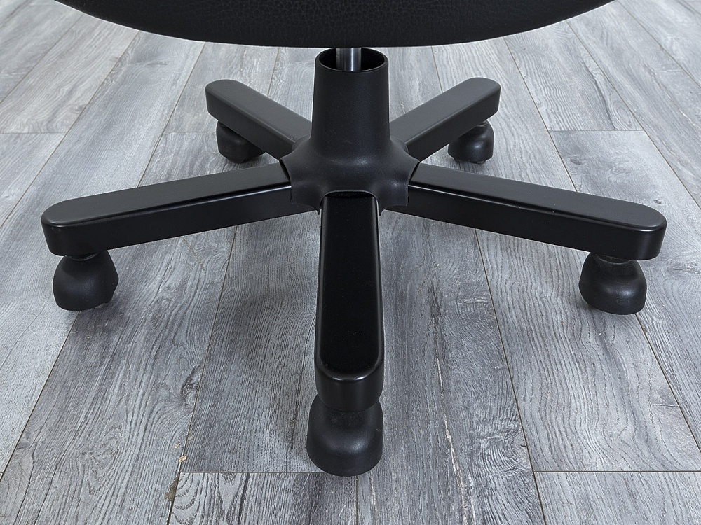 Офисное кресло руководителя  Origgi Salotti Кожа Черный   (КРКЧ-05093)