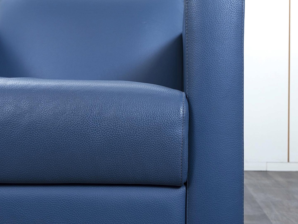 Мягкое кресло Herman Miller Кожа Синий   (Комплект из 3-х мягких кресел КНКНК1-13112)