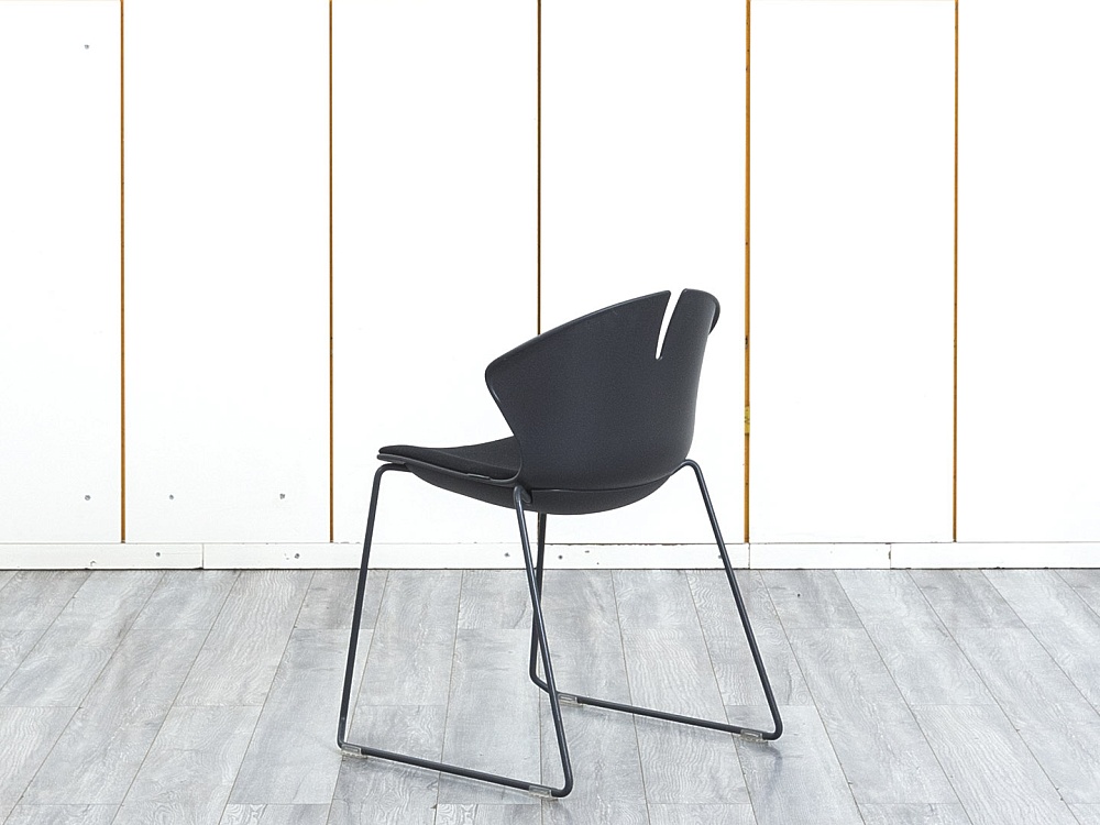 Конференц кресло для переговорной  Черный Пластик Profoffice   (УДПЧ-30074)