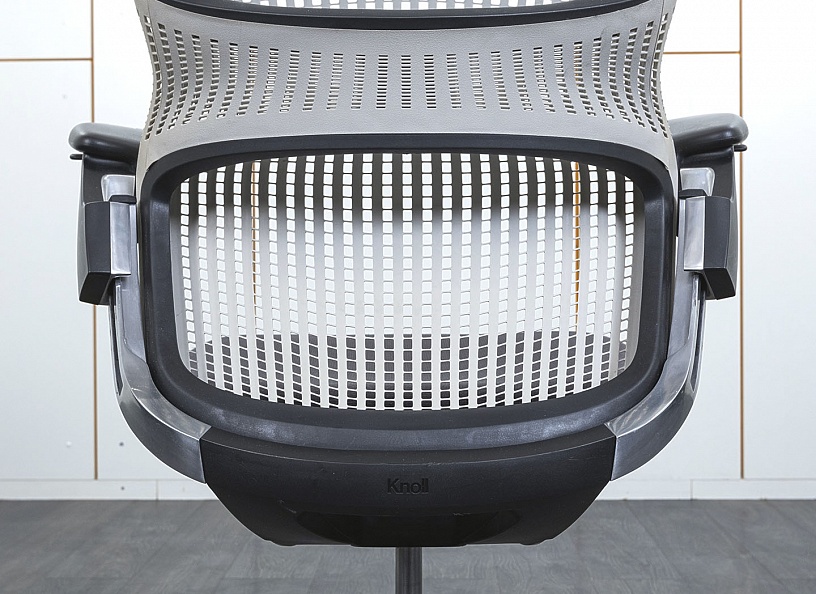 Офисное кресло руководителя  Knoll Ткань Серый Generation  (КРТС-22101)