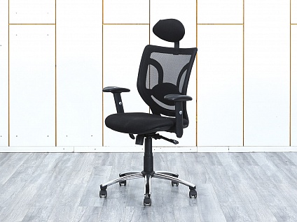 Офисное кресло руководителя   Ткань Черный   (КРТЧ3-12014)