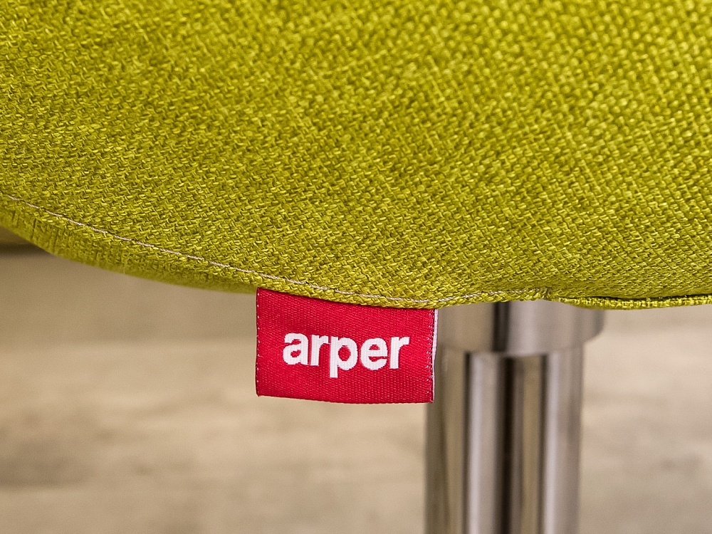 Мягкое кресло ARPER Ткань Зелёный Италия  КНТЗ-30016