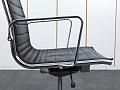 Офисное кресло руководителя  LUXY Кожа Черный Light B  (КРКЧ-16121)