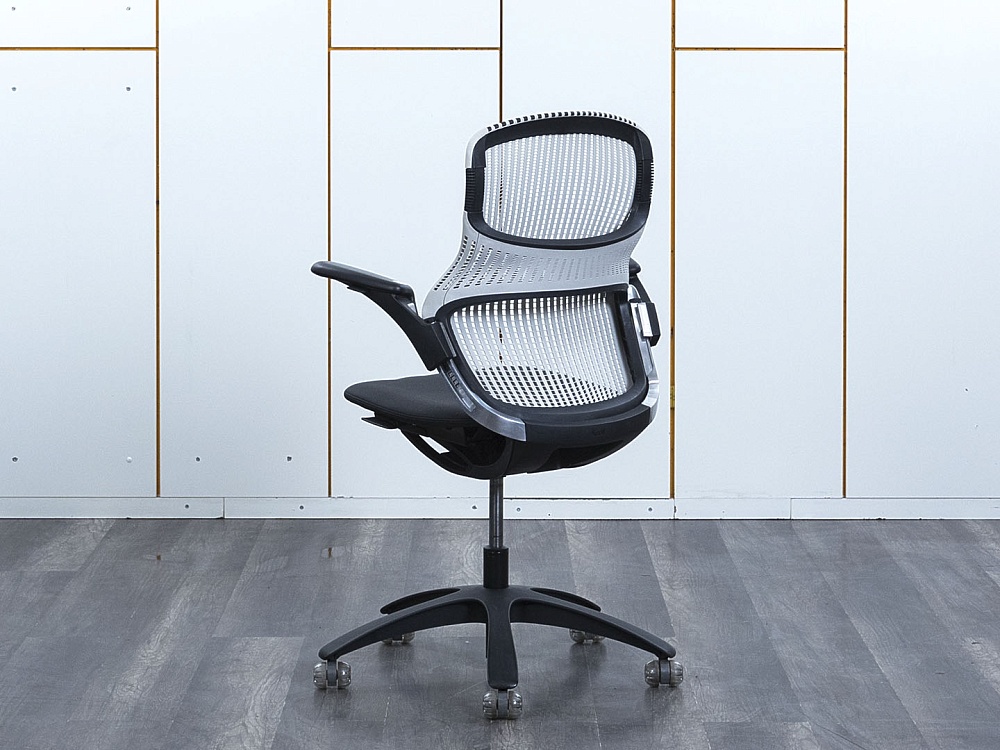 Офисное кресло руководителя  Knoll Кожа Серый Generation  (КРКС-08063)