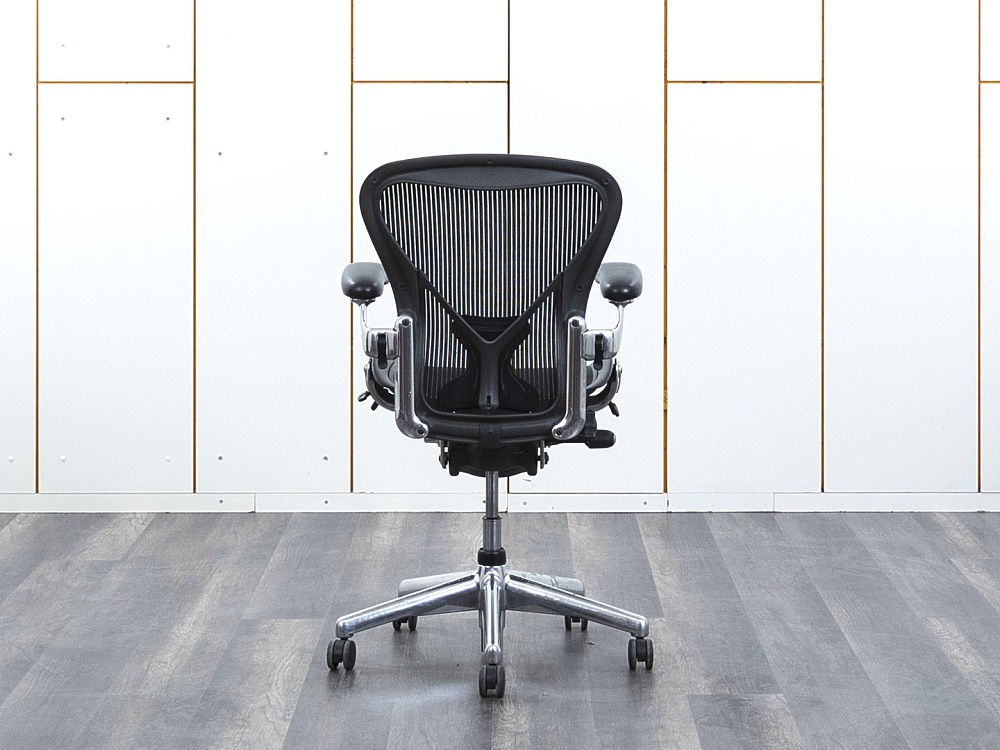 Офисное кресло руководителя  Herman Miller Сетка Черный Aeron B  (КРСЧ-04032)