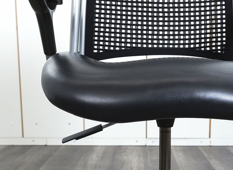 Офисное кресло для персонала  ARTE'S Кожа Черный   (КПКЧ-15083)