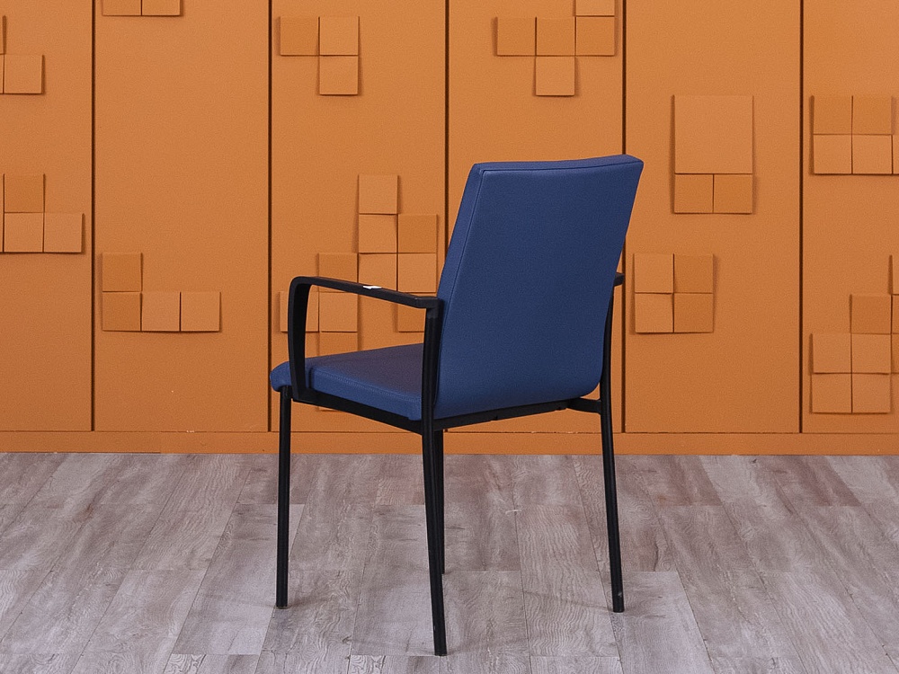 Конференц кресло для переговорной  Синий Экокожа LD Seating   (КНКН-27025)