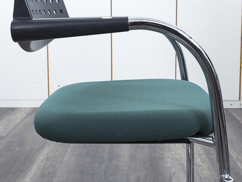 Конференц кресло для переговорной  Зеленый Ткань VITRA   (УДТЗ-21032)