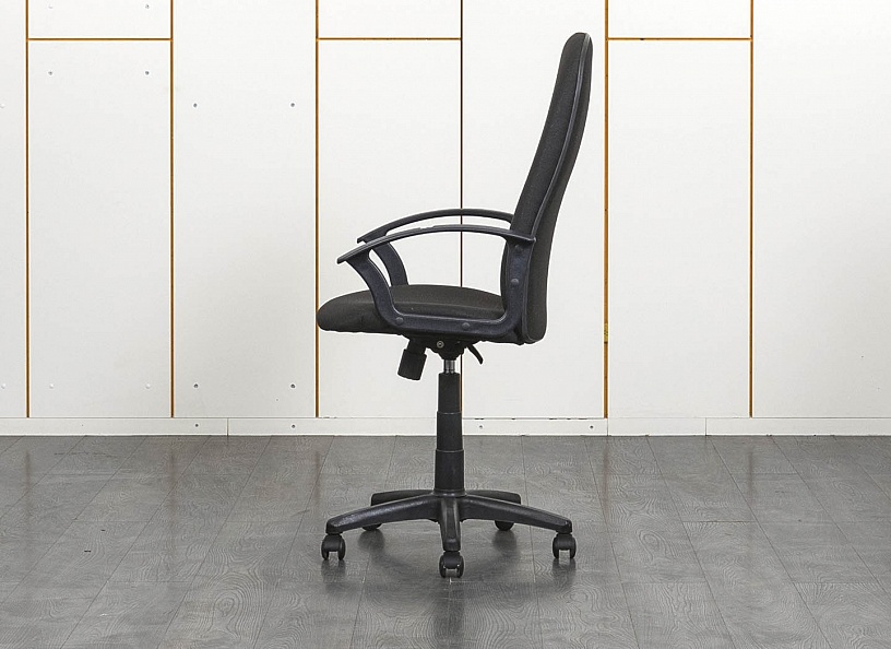 Офисное кресло руководителя   Ткань Черный   (КРТЧ3-15071)