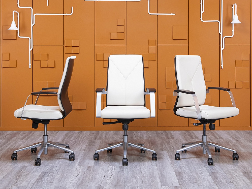 Офисное кресло руководителя  Sitland  Кожа Бежевый Madera B  (КРКБ-10025)