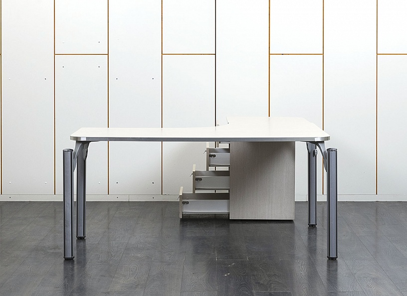 Комплект офисной мебели стол с тумбой  1 600х1 600х750 ЛДСП Зебрано   (СПУЗКл-09111)