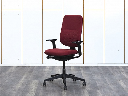Офисное кресло для персонала  SteelCase Ткань Красный   (КПТК-31103)