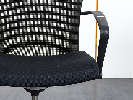 Конференц кресло для переговорной  Черный Ткань/сетка  Haworth   (КПТЧ-26110)