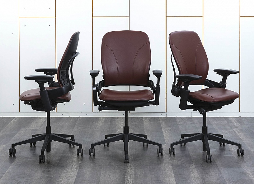 Офисное кресло руководителя  SteelCase Кожа Коричневый Leap B  (КРКК-30112)