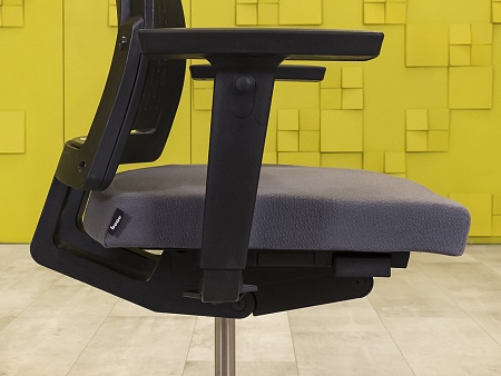 Офисное кресло для персонала на колесах BENE Ткань Серый Австрия_КПТС-150623