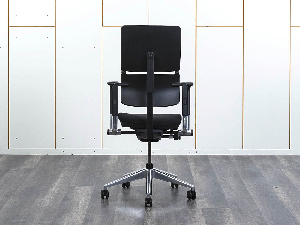 Офисное кресло руководителя  SteelCase Ткань Черный Please 2 Ergonomic  (КРТЧ-17113)