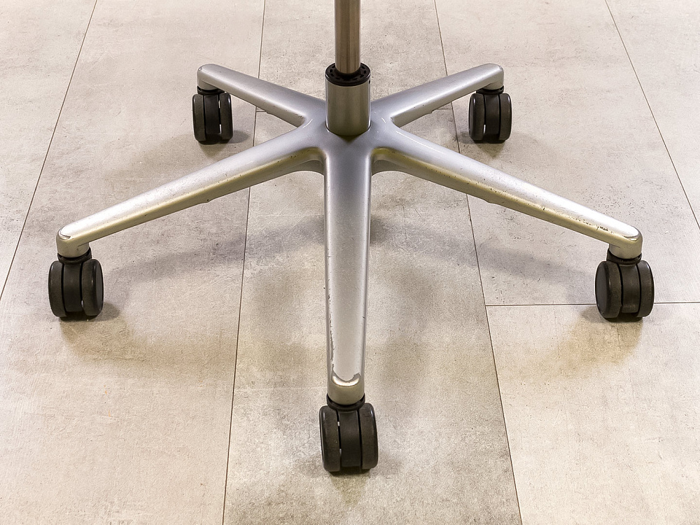 Офисное кресло руководителя на колесах MADERA B Sitland Кожа Орех; Чёрный Италия_КРКЧ-281123
