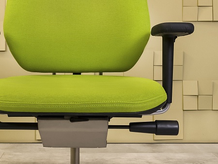 Офисное кресло для персонала на колесах Vitra Ткань Зелёный Швейцария_КПТЗ-301023