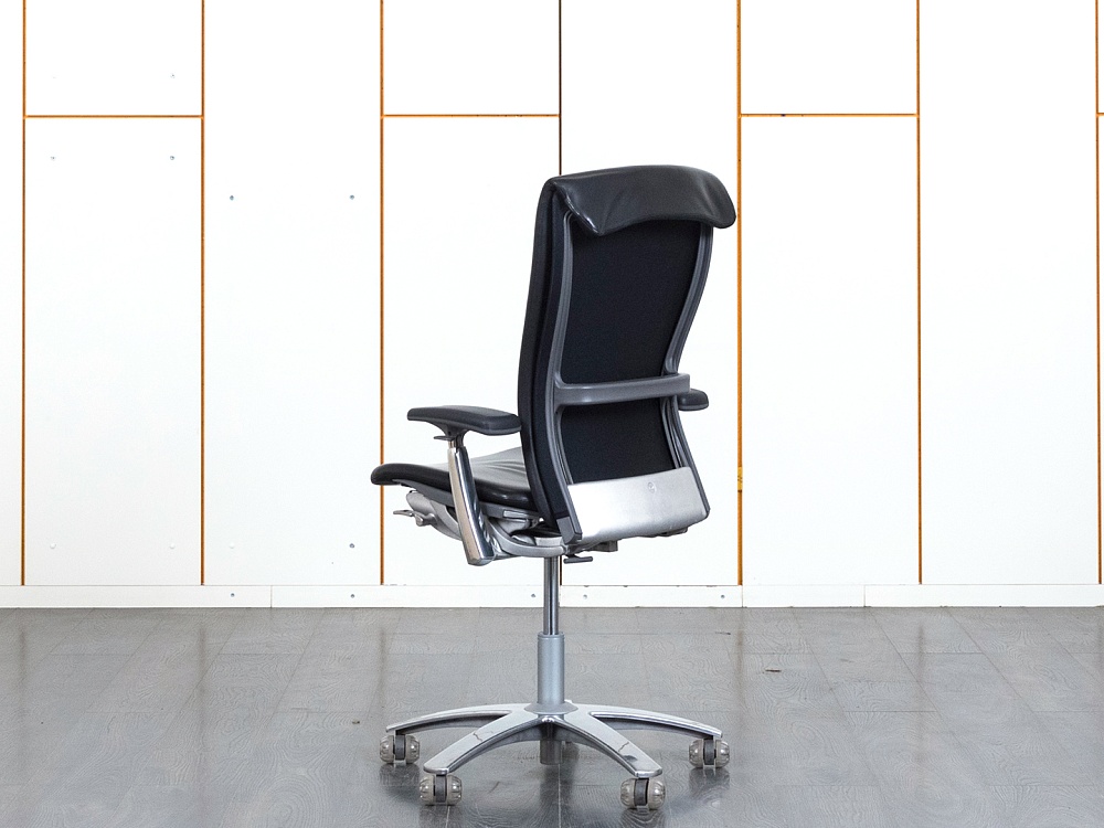 Офисное кресло руководителя  Walter Knoll Кожа Черный   (КРКЧ-19100)