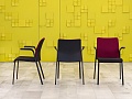 Конференц кресло для переговорной на ножках Steelcase Ткань Чёрный; Красный Франция_КНТЧ2-240923