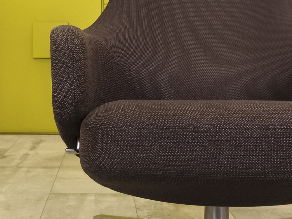 Комплект из 2-х мягких кресел Vitra Ткань Коричневый Швейцария  КНТК-24026